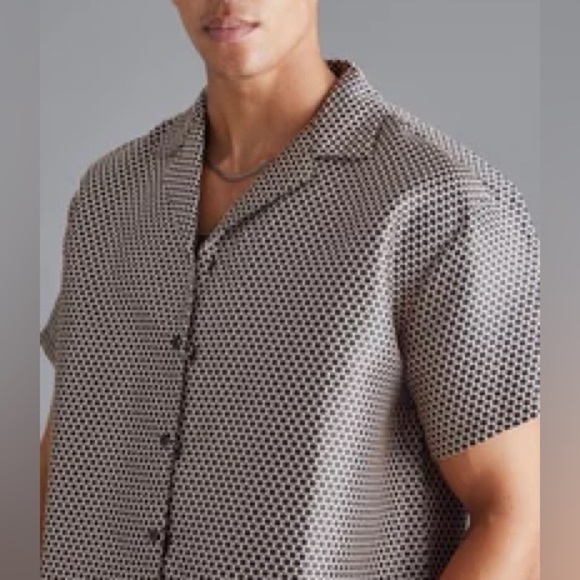 SHORT SLEEVE BOXY TEXTURED PERFORATED SHIRT - Picture 3 of 6